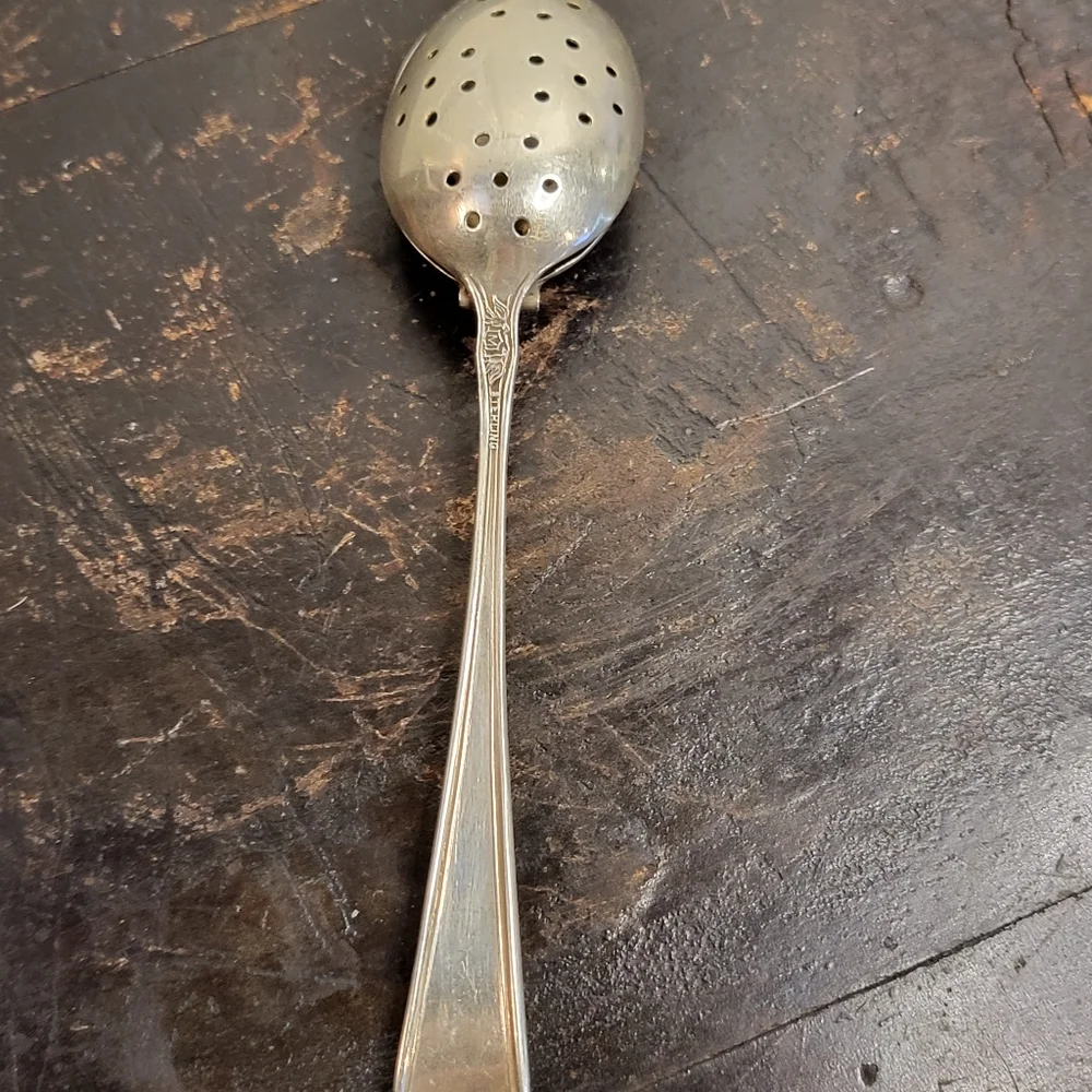 Antique Manchester Silver Co. Sterling Tea Infuser / Strainer / Steeper